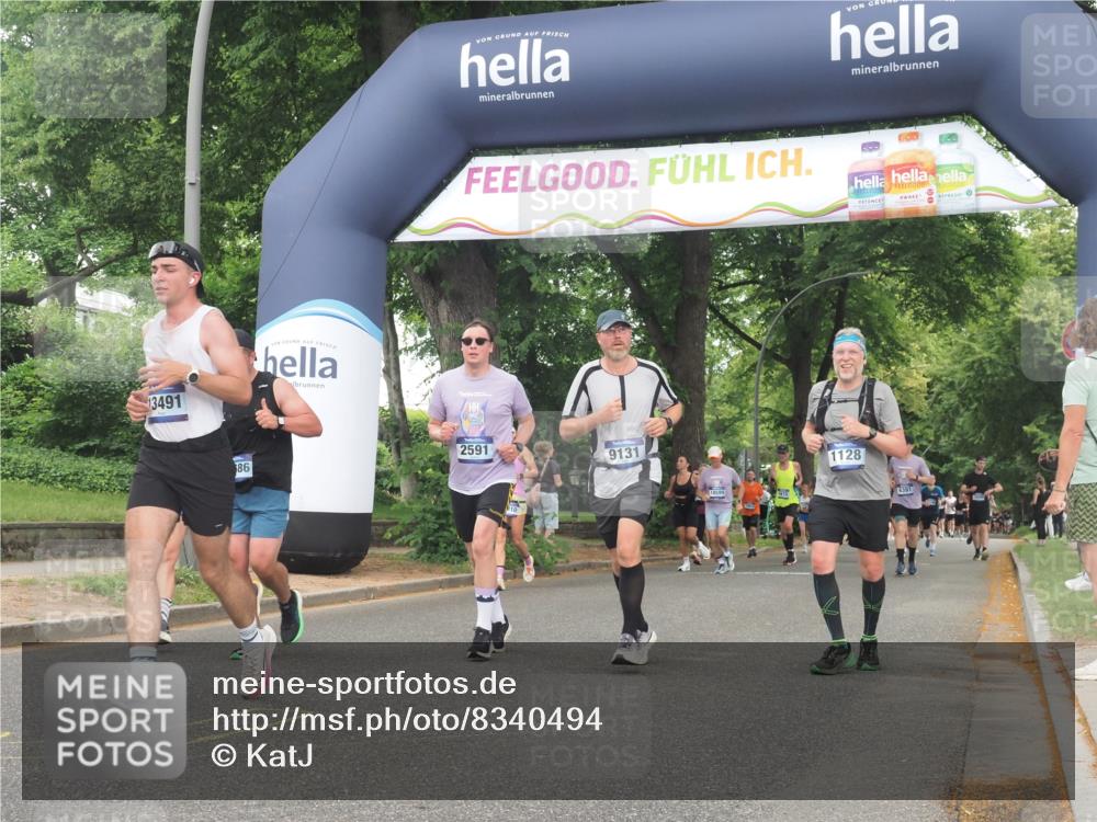 29.06.2025 - hella hamburg halbmarathon KatJ http://msf.ph/oto/8340494 29.06.2025 10:48:25 Zwischen KM18-KM19 1128, 2591 meine-sportfotos.de