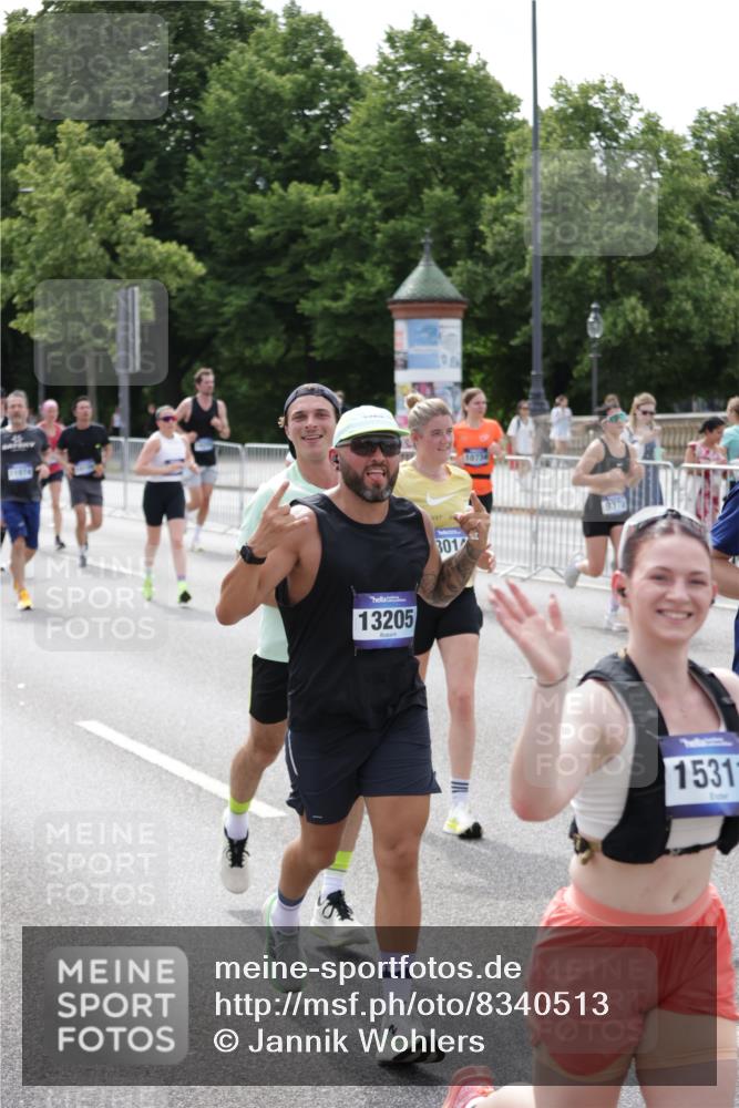 29.06.2025 - hella hamburg halbmarathon Jannik Wohlers http://msf.ph/oto/8340513 29.06.2025 10:41:48 Lombardsbrücke 1039, 1360, 1624, 1752, 2145, 2523, 2974, 3276, 3326, 3568, 4329, 4353, 4735, 4736, 4885, 4892, 5419, 5671, 6136, 6153, 6828, 6837, 6917, 7357, 8014, 8459, 8712, 9008, 9223, 9370, 10027, 10734, 10842, 11074, 11075, 11207, 11464, 11468, 11840, 11841, 12162, 12403, 12682, 12725, 12854, 12903, 12904, 13205, 13250, 13456, 13715, 13952, 13953, 14108, 14129, 14158, 14328, 14381, 14405, 14486, 14530, 14585, 15155, 15311, 16743, 17423, 18137 meine-sportfotos.de