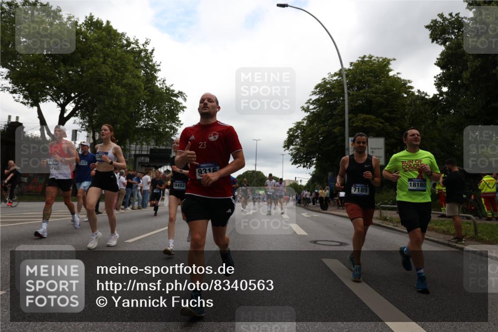 29.06.2025 - hella hamburg halbmarathon Yannick Fuchs http://msf.ph/oto/8340563 29.06.2025 10:52:09 20KM 1319, 1595, 1833, 2488, 2656, 2840, 2907, 3251, 3859, 4319, 4502, 4632, 4708, 4833, 5277, 5341, 5926, 6104, 6138, 6147, 6592, 6595, 7082, 7138, 7189, 7856, 8322, 8585, 9230, 9316, 9485, 10020, 10319, 10788, 11394, 11645, 11846, 12378, 12495, 12585, 12879, 13287, 13512, 13694, 13816, 13880, 14266, 14571, 15197, 15434, 15527, 16189, 16531, 17405, 17415, 17827, 18068, 18180, 18492, 18501, 18587, 18891 meine-sportfotos.de