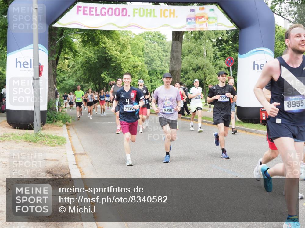 29.06.2025 - hella hamburg halbmarathon MichiJ http://msf.ph/oto/8340582 29.06.2025 10:39:56 Zwischen KM18-KM19 1257, 1706, 2111, 2540, 2595, 4837, 5169, 6164, 6390, 7130, 7475, 7786, 8447, 8955, 9380, 13047, 13301, 15275, 15506 meine-sportfotos.de