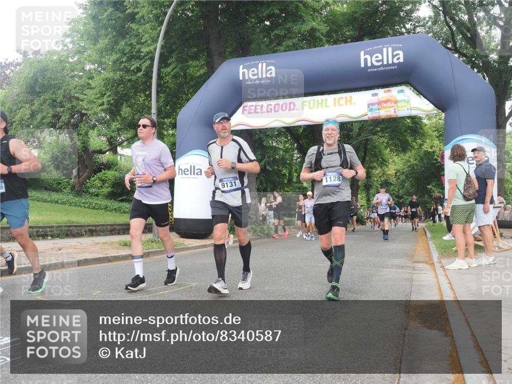 29.06.2025 - hella hamburg halbmarathon KatJ http://msf.ph/oto/8340587 29.06.2025 10:48:26 Zwischen KM18-KM19 1128, 2591 meine-sportfotos.de