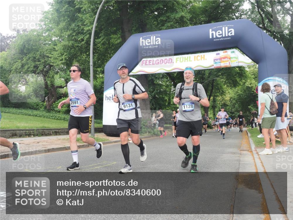 29.06.2025 - hella hamburg halbmarathon KatJ http://msf.ph/oto/8340600 29.06.2025 10:48:26 Zwischen KM18-KM19 1128, 2591 meine-sportfotos.de