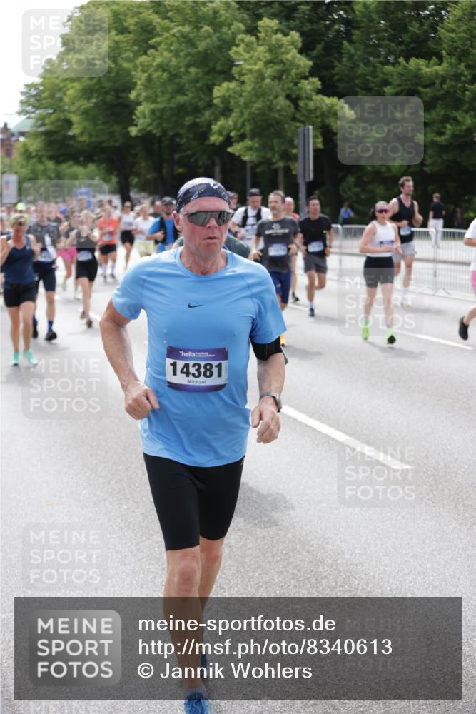 29.06.2025 - hella hamburg halbmarathon Jannik Wohlers http://msf.ph/oto/8340613 29.06.2025 10:41:49 Lombardsbrücke 1039, 1150, 1360, 1624, 1752, 2145, 2523, 2974, 3276, 3326, 3568, 4329, 4353, 4735, 4736, 4885, 4891, 4892, 5419, 5671, 6136, 6828, 6837, 6917, 7357, 7557, 8014, 8459, 8712, 9008, 9223, 9370, 10027, 10734, 10842, 11074, 11075, 11464, 11468, 11840, 11841, 12162, 12403, 12682, 12725, 12854, 12903, 12904, 13205, 13250, 13456, 13715, 13952, 13953, 14108, 14129, 14158, 14328, 14381, 14405, 14486, 14530, 14585, 15155, 15311, 16743, 17423 meine-sportfotos.de