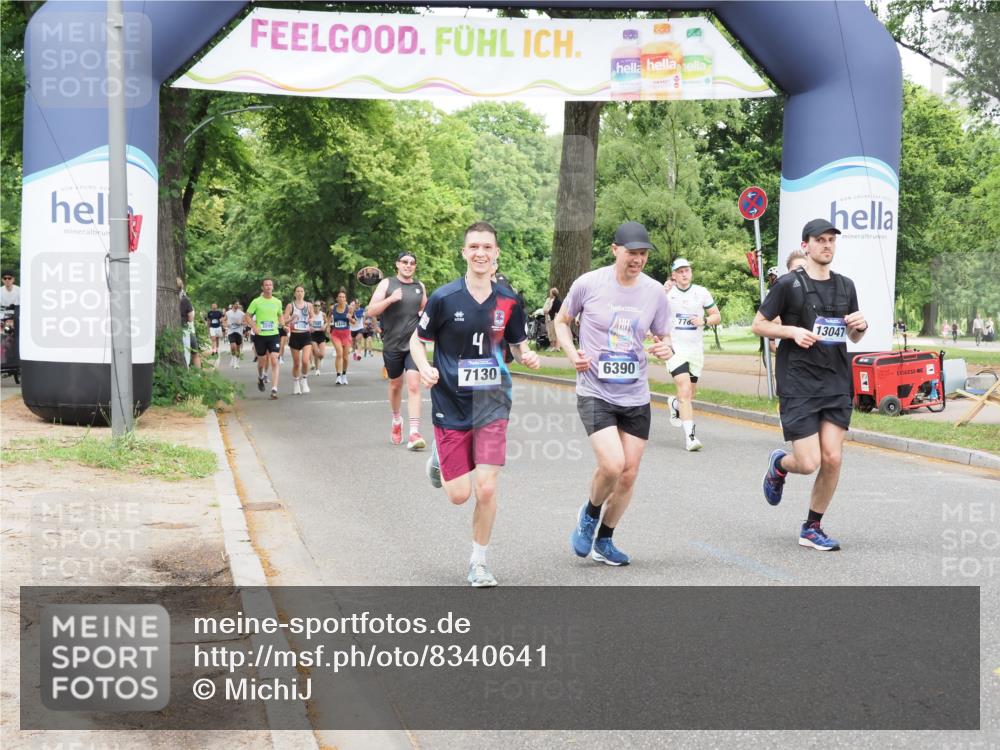 29.06.2025 - hella hamburg halbmarathon MichiJ http://msf.ph/oto/8340641 29.06.2025 10:39:56 Zwischen KM18-KM19 1257, 1706, 2111, 2540, 2595, 4837, 5169, 6164, 6390, 7130, 7475, 7786, 8447, 8955, 9380, 13047, 13301, 15275, 15506 meine-sportfotos.de