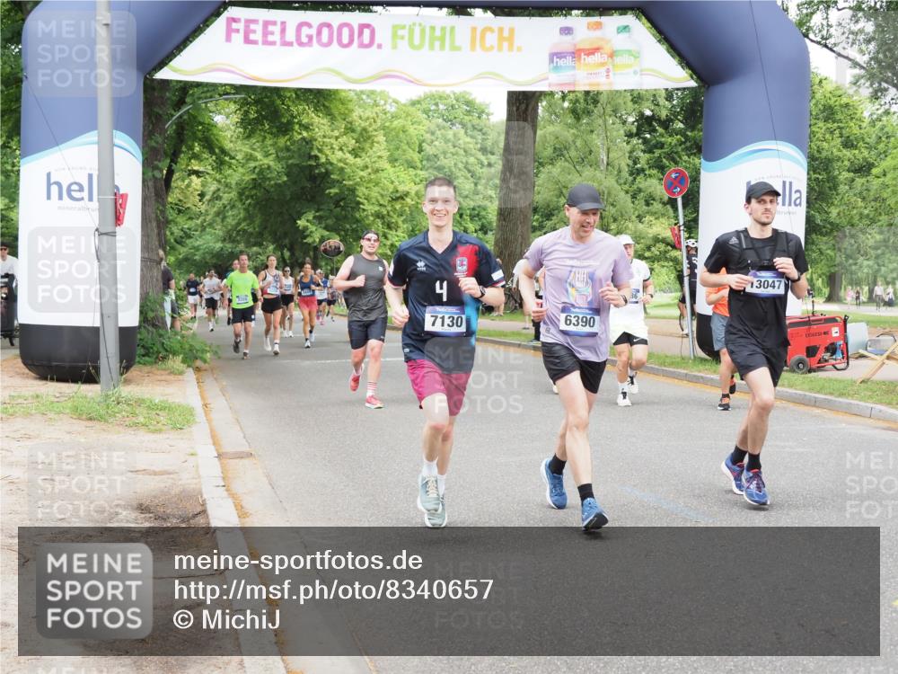 29.06.2025 - hella hamburg halbmarathon MichiJ http://msf.ph/oto/8340657 29.06.2025 10:39:56 Zwischen KM18-KM19 1257, 1706, 2111, 2540, 2595, 4837, 5169, 6164, 6390, 7130, 7475, 7786, 8447, 8955, 9380, 13047, 13301, 15275, 15506 meine-sportfotos.de