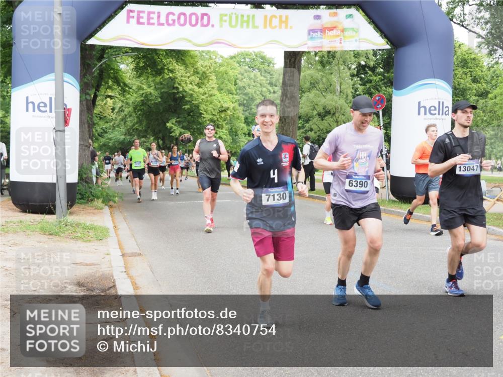 29.06.2025 - hella hamburg halbmarathon MichiJ http://msf.ph/oto/8340754 29.06.2025 10:39:57 Zwischen KM18-KM19 1257, 1706, 2111, 2540, 2595, 4837, 5169, 5194, 6164, 6390, 7130, 7475, 7786, 8447, 8955, 9380, 13047, 13301, 15275, 15506 meine-sportfotos.de