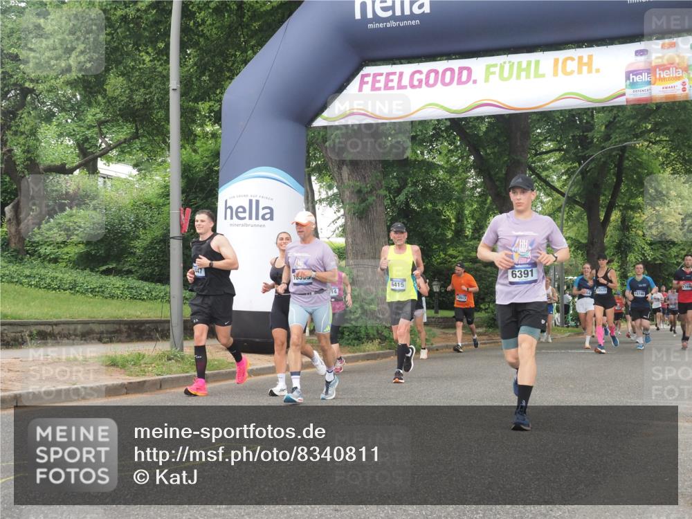 29.06.2025 - hella hamburg halbmarathon KatJ http://msf.ph/oto/8340811 29.06.2025 10:48:29 Zwischen KM18-KM19 1128, 2591, 6391, 6415, 8068 meine-sportfotos.de