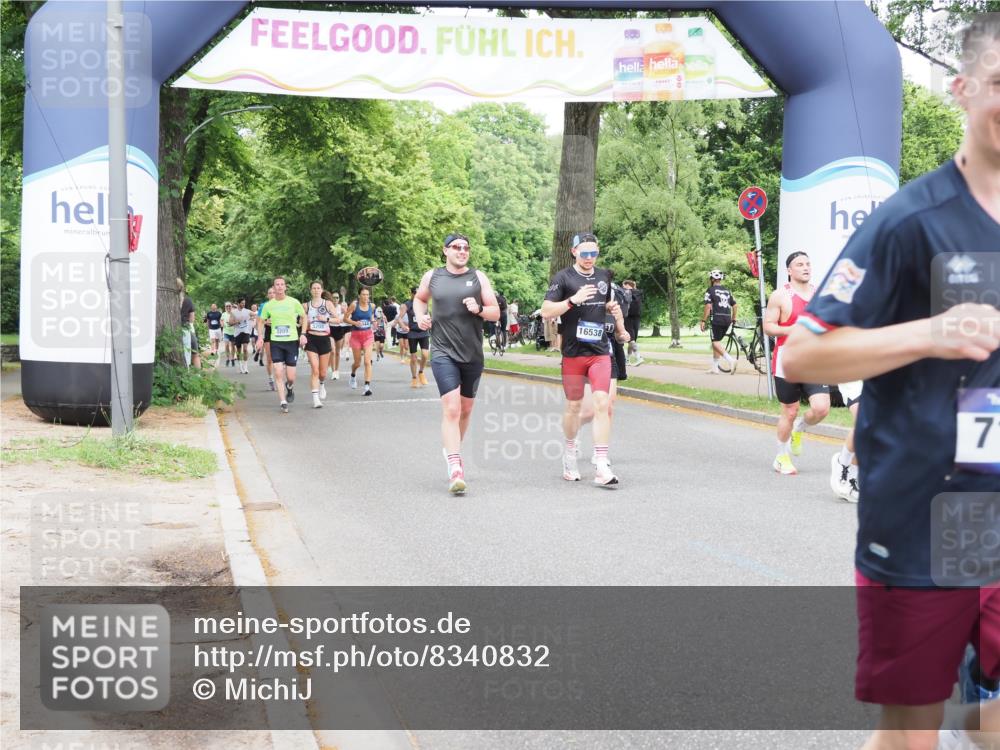 29.06.2025 - hella hamburg halbmarathon MichiJ http://msf.ph/oto/8340832 29.06.2025 10:39:57 Zwischen KM18-KM19 1257, 1706, 2111, 2540, 2595, 4837, 5169, 5194, 6164, 6390, 7130, 7475, 7786, 8447, 8955, 9380, 13047, 13301, 15275, 15506 meine-sportfotos.de