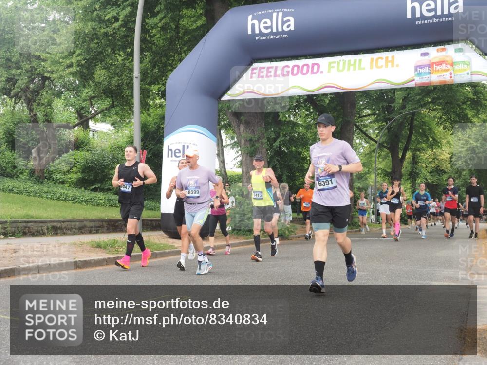 29.06.2025 - hella hamburg halbmarathon KatJ http://msf.ph/oto/8340834 29.06.2025 10:48:29 Zwischen KM18-KM19 1128, 2591, 6391, 6415, 8068 meine-sportfotos.de