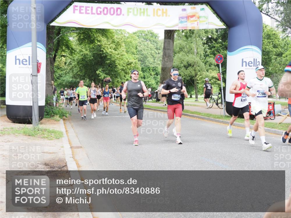 29.06.2025 - hella hamburg halbmarathon MichiJ http://msf.ph/oto/8340886 29.06.2025 10:39:58 Zwischen KM18-KM19 1706, 2111, 2540, 2595, 4837, 5169, 5194, 6164, 6390, 7130, 7786, 8447, 8955, 9380, 13047, 13301, 15275, 15506, 16538 meine-sportfotos.de