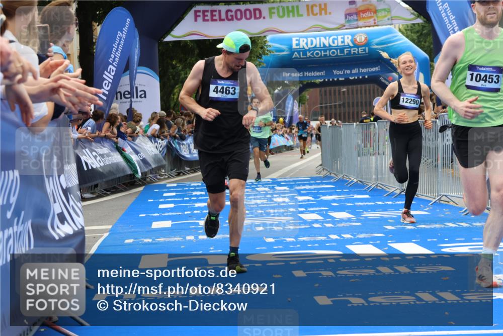 29.06.2025 - hella hamburg halbmarathon Strokosch-Dieckow http://msf.ph/oto/8340921 29.06.2025 10:32:54 Ziel 4463, 4749, 6358, 10453, 11169, 12290, 13686, 16425, 18679, 18687, 19059 meine-sportfotos.de