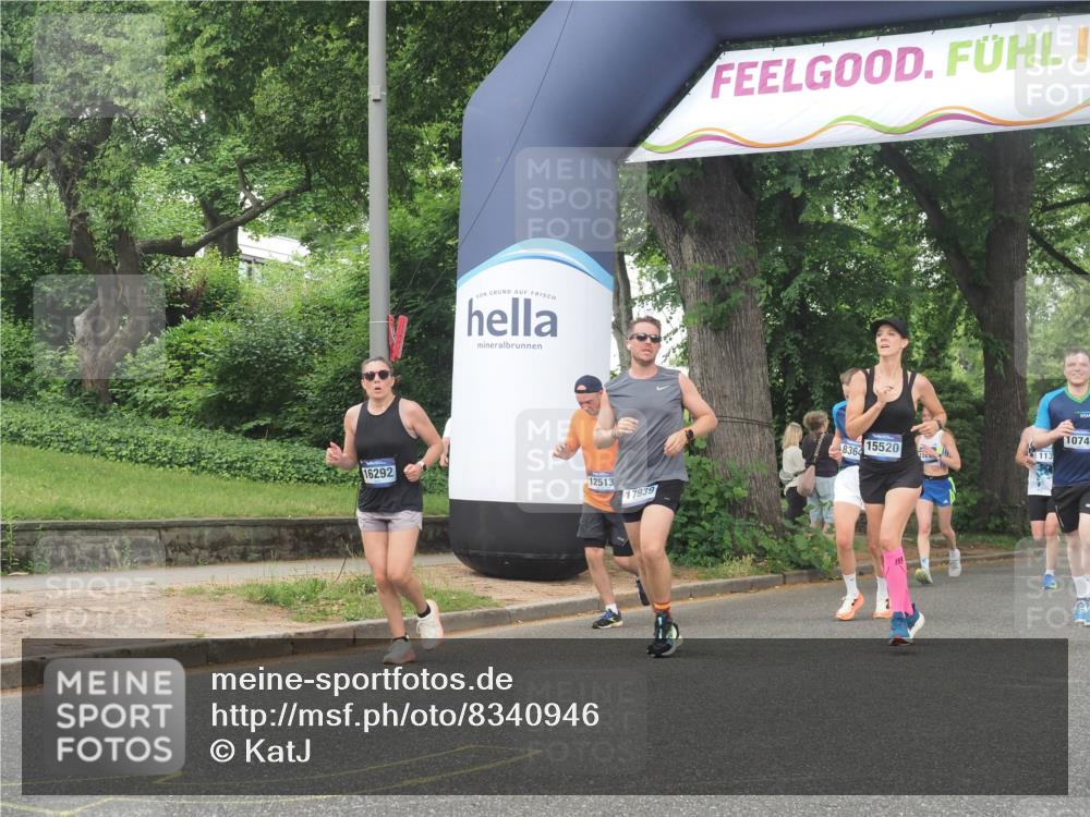 29.06.2025 - hella hamburg halbmarathon KatJ http://msf.ph/oto/8340946 29.06.2025 10:48:32 Zwischen KM18-KM19 2447, 6391, 6414, 6415, 8068, 8364 meine-sportfotos.de