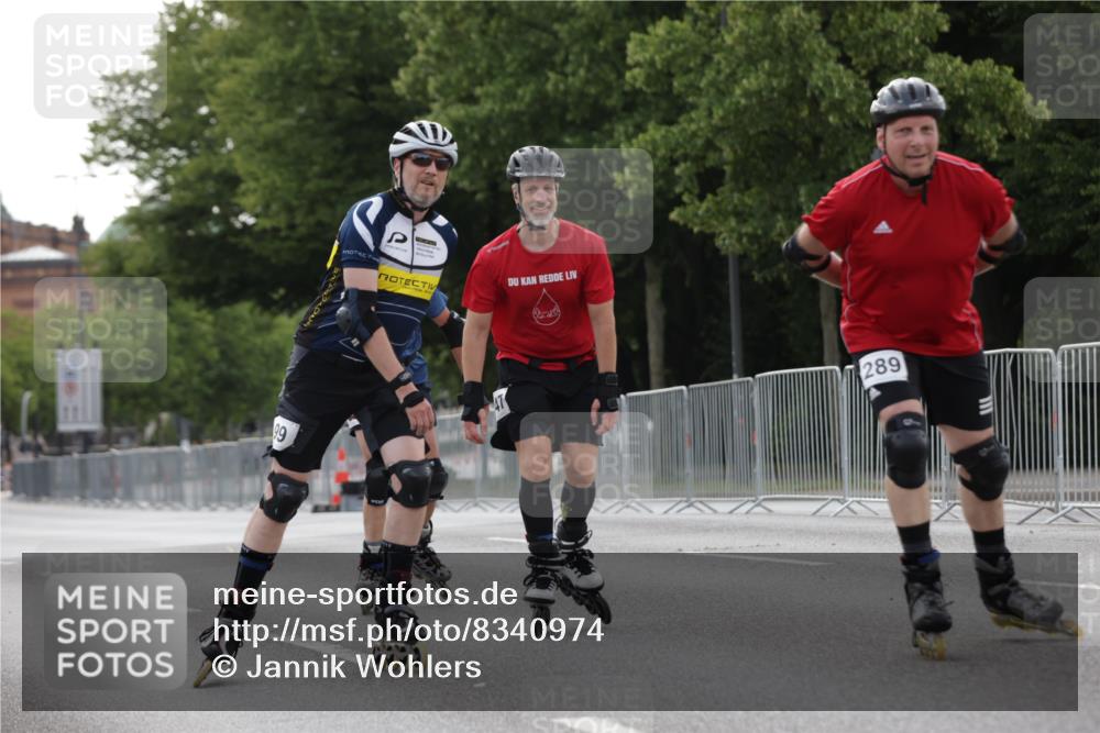 29.06.2025 - hella hamburg halbmarathon Jannik Wohlers http://msf.ph/oto/8340974 29.06.2025 09:02:08 Lombardsbrücke  meine-sportfotos.de