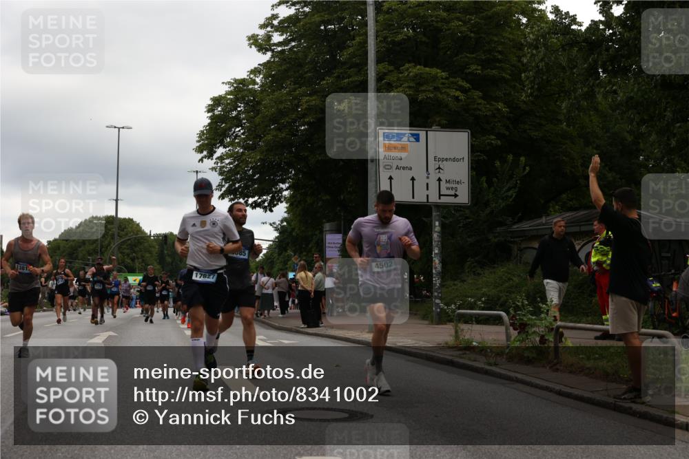 29.06.2025 - hella hamburg halbmarathon Yannick Fuchs http://msf.ph/oto/8341002 29.06.2025 10:52:12 20KM 1319, 1595, 1833, 2250, 2488, 2656, 2840, 2907, 3251, 3859, 4319, 4502, 4550, 4632, 4708, 4767, 5277, 5341, 5675, 5926, 6104, 6138, 6147, 6592, 6595, 7082, 7138, 7189, 7856, 8322, 8585, 9230, 9316, 10020, 10319, 10703, 10788, 11394, 11645, 11846, 12378, 12495, 12585, 12879, 13287, 13512, 13694, 13816, 13880, 14266, 14571, 15197, 15434, 15527, 16189, 16531, 17405, 17415, 17531, 17827, 18068, 18180, 18492, 18501, 18587, 18727 meine-sportfotos.de