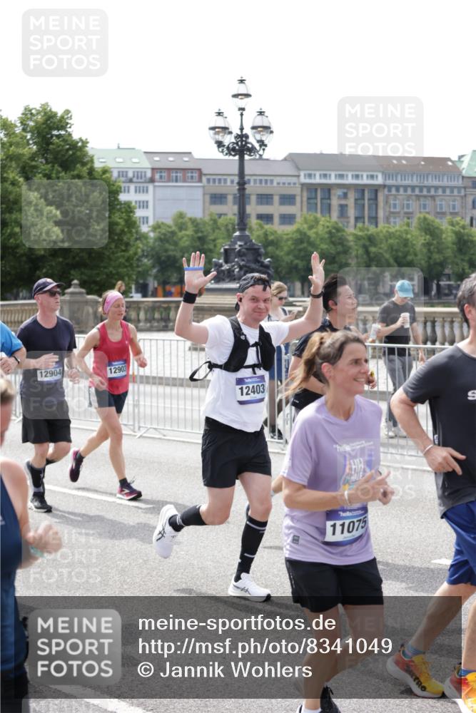 29.06.2025 - hella hamburg halbmarathon Jannik Wohlers http://msf.ph/oto/8341049 29.06.2025 10:41:53 Lombardsbrücke 1150, 1360, 1624, 1752, 1929, 1957, 2069, 2523, 2974, 3276, 3605, 4329, 4353, 4885, 4891, 4892, 5419, 5671, 5810, 6828, 6837, 6917, 7260, 7357, 7557, 7666, 8014, 8459, 8525, 8526, 8712, 9008, 9370, 10027, 10532, 10734, 10842, 10899, 11074, 11075, 11463, 11464, 11468, 11550, 11677, 11840, 11841, 12162, 12403, 12682, 12725, 12854, 12903, 12904, 13205, 13250, 13406, 13456, 13952, 13953, 14108, 14328, 14381, 14405, 14426, 14530, 14585, 15004, 15155, 15311, 15912, 16352 meine-sportfotos.de