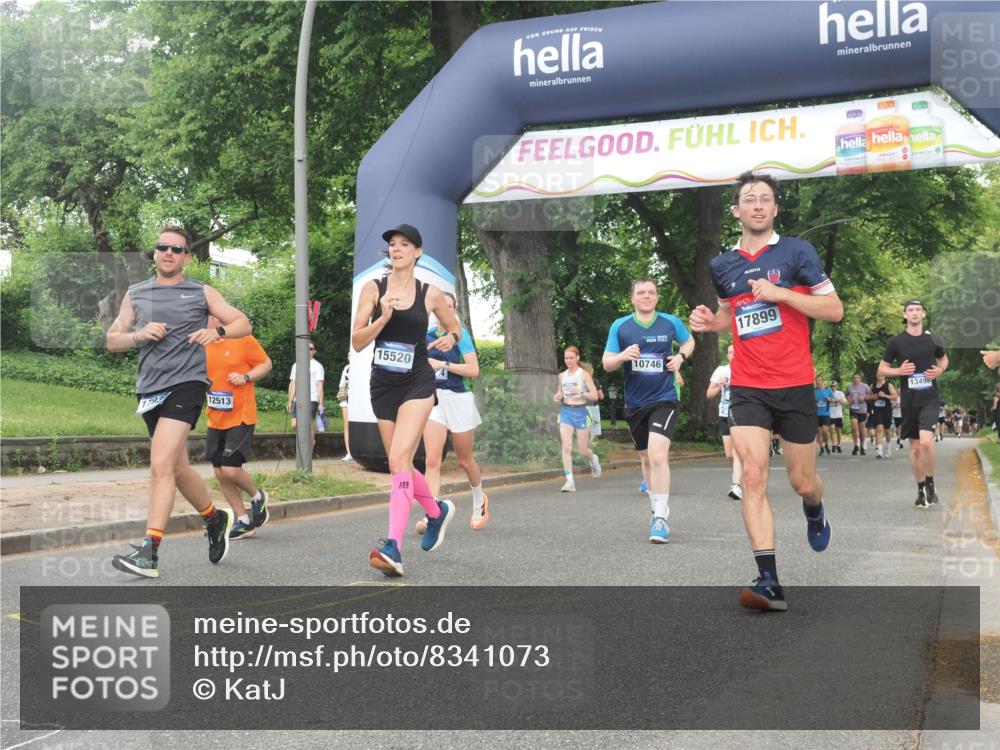 29.06.2025 - hella hamburg halbmarathon KatJ http://msf.ph/oto/8341073 29.06.2025 10:48:34 Zwischen KM18-KM19 1135, 1138, 2447, 6391, 6414, 6415, 8068, 8364 meine-sportfotos.de