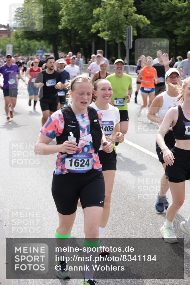 29.06.2025 - hella hamburg halbmarathon Jannik Wohlers http://msf.ph/oto/8341184 29.06.2025 10:41:58 Lombardsbrücke 1150, 1360, 1624, 1929, 1957, 2069, 2134, 3605, 4353, 4885, 4891, 4892, 5403, 5419, 5810, 6828, 6917, 7040, 7260, 7357, 7557, 7666, 8014, 8459, 8525, 8526, 8712, 8816, 9370, 9980, 10532, 10734, 10842, 10872, 10899, 11074, 11075, 11463, 11464, 11468, 11550, 11677, 12403, 12684, 12854, 12903, 12904, 13205, 13250, 13406, 13456, 13952, 13953, 14042, 14108, 14328, 14405, 14426, 14468, 14585, 14769, 15004, 15155, 15912, 16215, 16352 meine-sportfotos.de