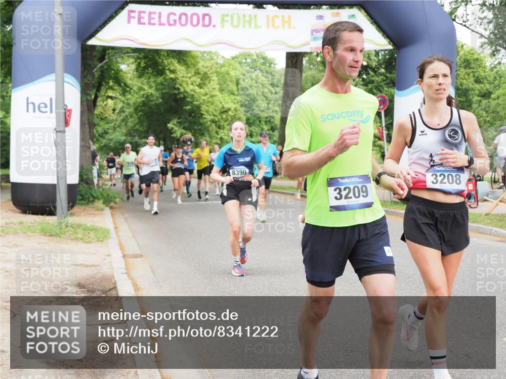29.06.2025 - hella hamburg halbmarathon MichiJ http://msf.ph/oto/8341222 29.06.2025 10:40:03 Zwischen KM18-KM19 1706, 2444, 3208, 3209, 5169, 5194, 6390, 7786, 8390, 9380, 15681, 16538, 18331 meine-sportfotos.de