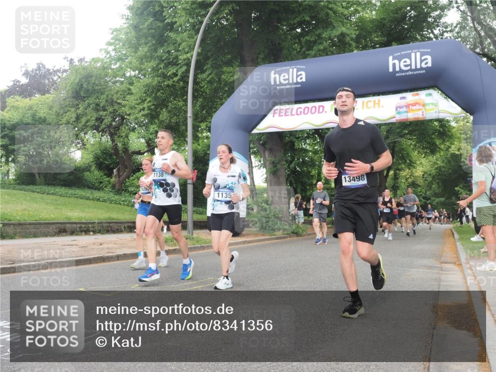 29.06.2025 - hella hamburg halbmarathon KatJ http://msf.ph/oto/8341356 29.06.2025 10:48:36 Zwischen KM18-KM19 1135, 1138, 2447, 5547, 6414, 6415, 8068, 8364 meine-sportfotos.de