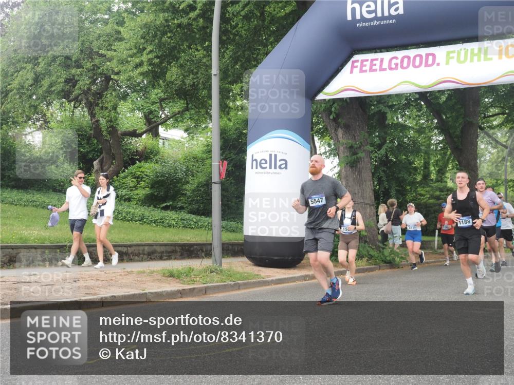 29.06.2025 - hella hamburg halbmarathon KatJ http://msf.ph/oto/8341370 29.06.2025 10:48:38 Zwischen KM18-KM19 1135, 1138, 1188, 1568, 2447, 5547, 6414, 8364 meine-sportfotos.de