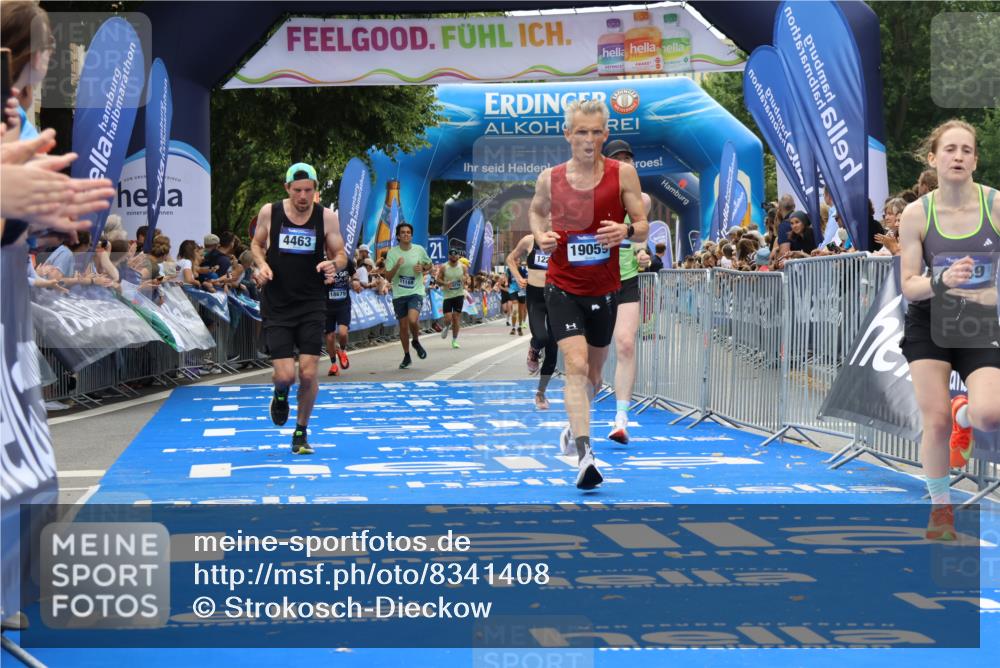 29.06.2025 - hella hamburg halbmarathon Strokosch-Dieckow http://msf.ph/oto/8341408 29.06.2025 10:32:52 Ziel 4463, 4749, 6358, 10453, 12290, 13686, 14028, 15054, 16425, 18679, 18687, 19059 meine-sportfotos.de