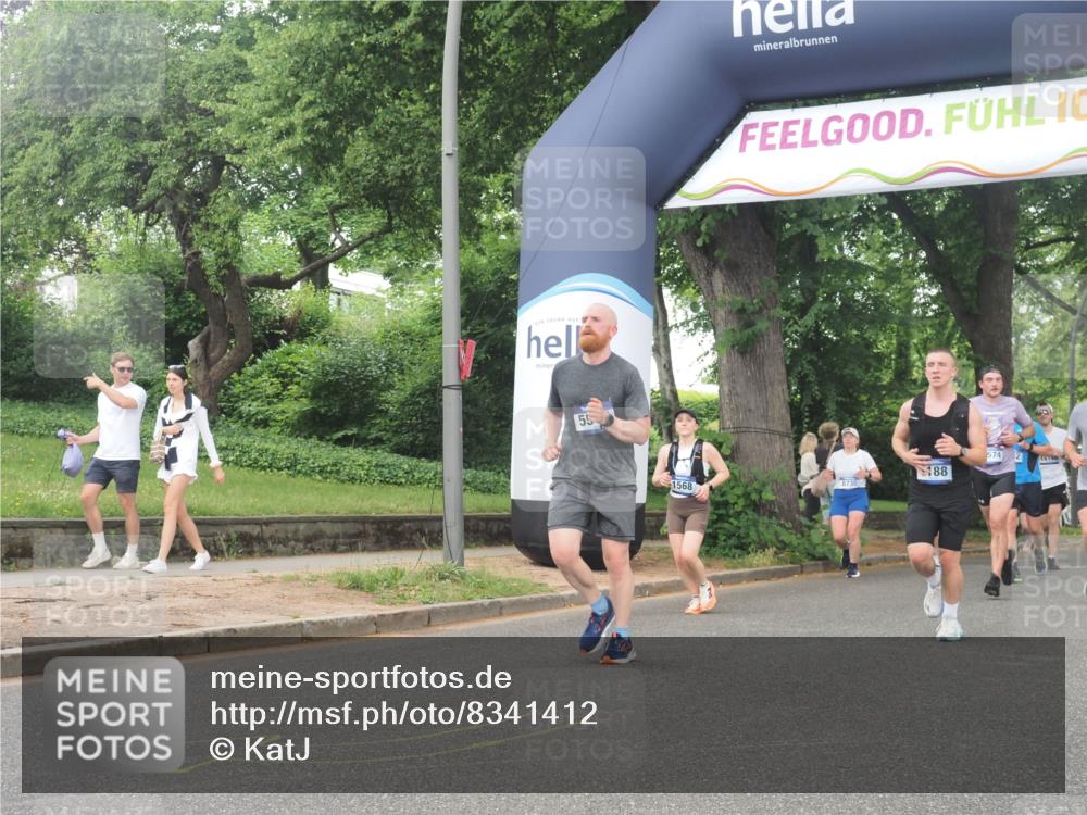 29.06.2025 - hella hamburg halbmarathon KatJ http://msf.ph/oto/8341412 29.06.2025 10:48:39 Zwischen KM18-KM19 1135, 1138, 1188, 1568, 5547, 6414, 8364 meine-sportfotos.de