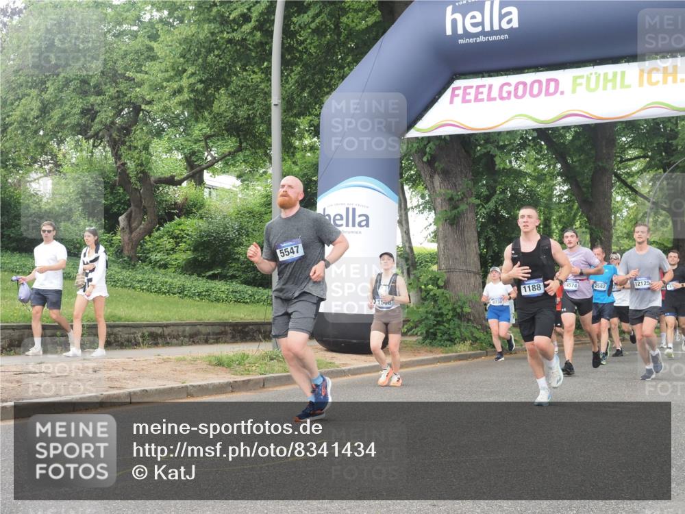 29.06.2025 - hella hamburg halbmarathon KatJ http://msf.ph/oto/8341434 29.06.2025 10:48:39 Zwischen KM18-KM19 1135, 1138, 1188, 1568, 5547, 6414, 8364 meine-sportfotos.de