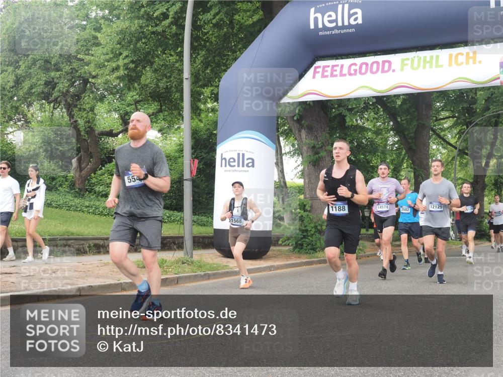 29.06.2025 - hella hamburg halbmarathon KatJ http://msf.ph/oto/8341473 29.06.2025 10:48:39 Zwischen KM18-KM19 1135, 1138, 1188, 1568, 5547, 6414, 8364 meine-sportfotos.de