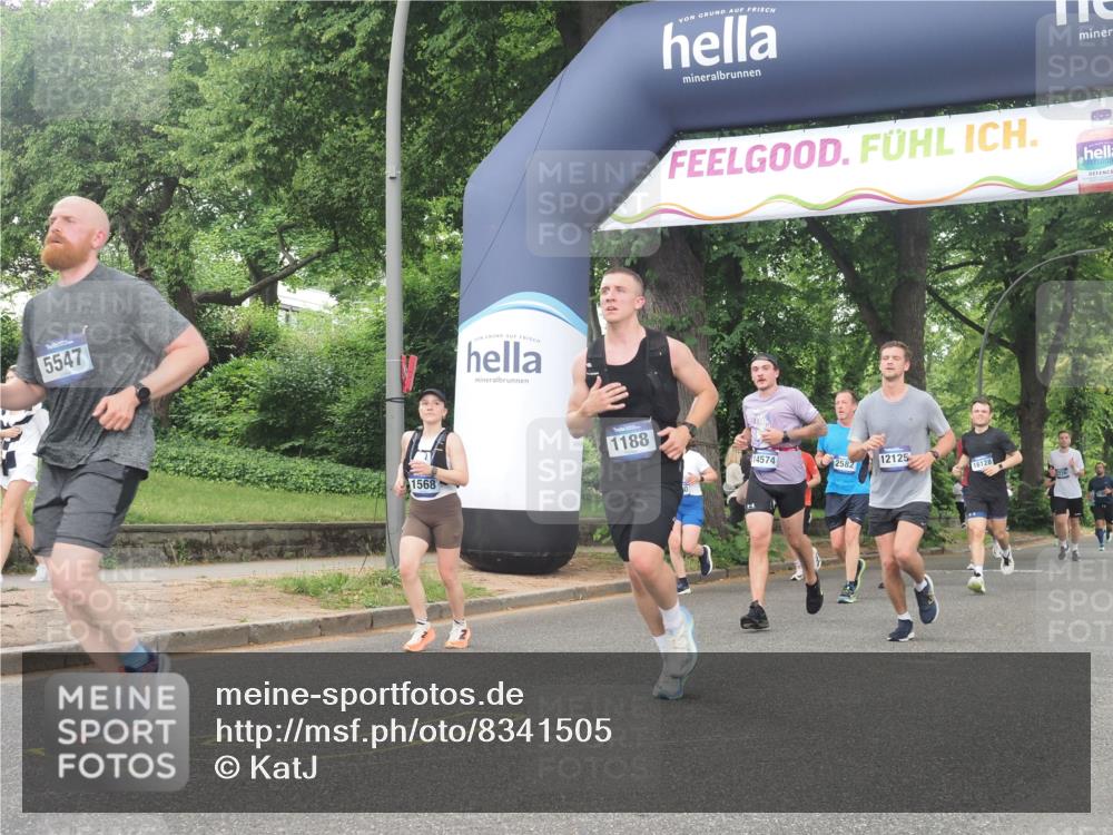 29.06.2025 - hella hamburg halbmarathon KatJ http://msf.ph/oto/8341505 29.06.2025 10:48:40 Zwischen KM18-KM19 1135, 1138, 1188, 1568, 5547 meine-sportfotos.de
