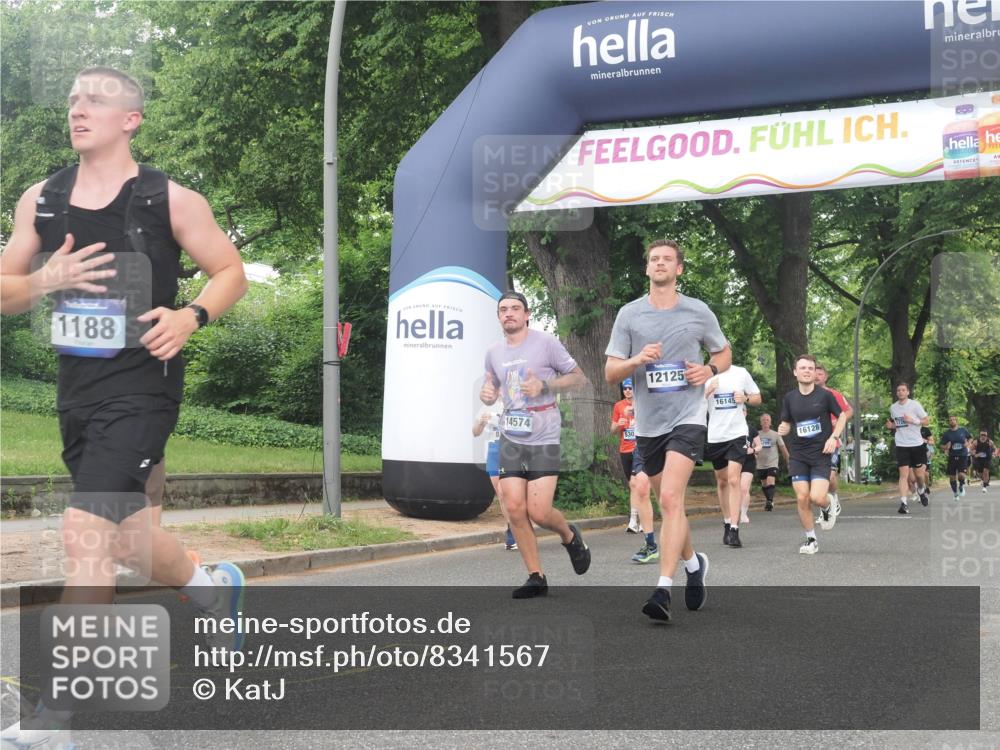 29.06.2025 - hella hamburg halbmarathon KatJ http://msf.ph/oto/8341567 29.06.2025 10:48:41 Zwischen KM18-KM19 1135, 1138, 1188, 1568, 2582, 5547 meine-sportfotos.de