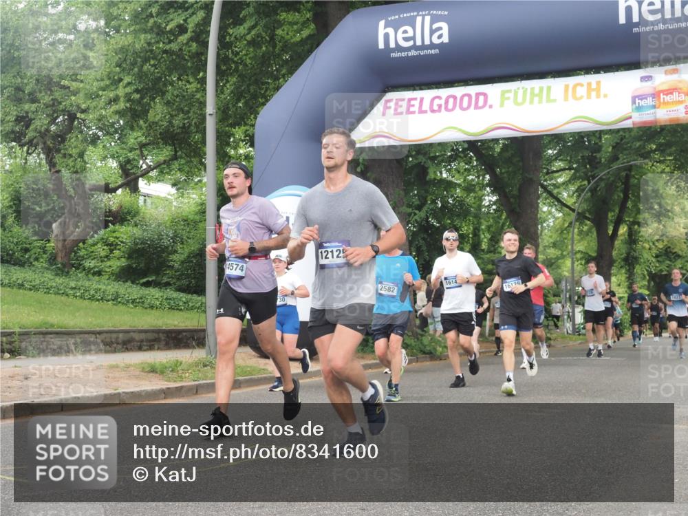 29.06.2025 - hella hamburg halbmarathon KatJ http://msf.ph/oto/8341600 29.06.2025 10:48:41 Zwischen KM18-KM19 1135, 1138, 1188, 1568, 2582, 5547 meine-sportfotos.de
