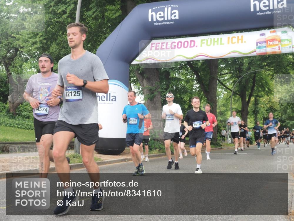 29.06.2025 - hella hamburg halbmarathon KatJ http://msf.ph/oto/8341610 29.06.2025 10:48:42 Zwischen KM18-KM19 1138, 1188, 1568, 2582, 5299, 5547, 8730 meine-sportfotos.de