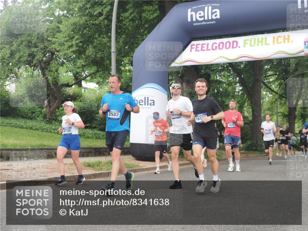 29.06.2025 - hella hamburg halbmarathon KatJ http://msf.ph/oto/8341638 29.06.2025 10:48:43 Zwischen KM18-KM19 1188, 1568, 1726, 1823, 2582, 5299, 5305, 5547, 7658, 8730 meine-sportfotos.de