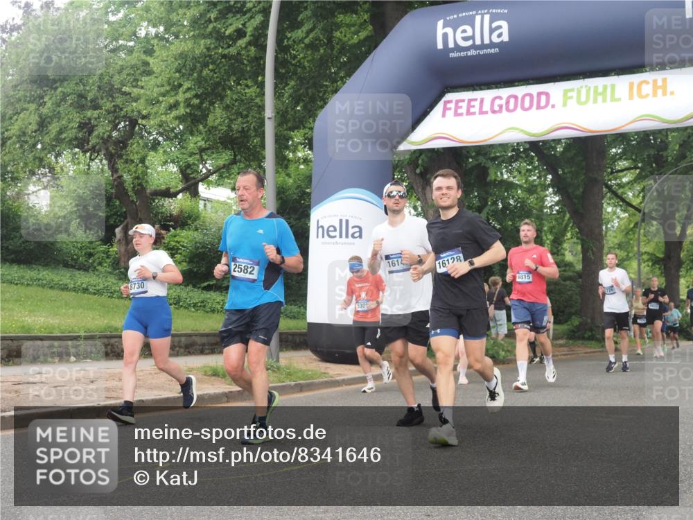 29.06.2025 - hella hamburg halbmarathon KatJ http://msf.ph/oto/8341646 29.06.2025 10:48:43 Zwischen KM18-KM19 1188, 1568, 1726, 1823, 2582, 5299, 5305, 5547, 7658, 8730 meine-sportfotos.de
