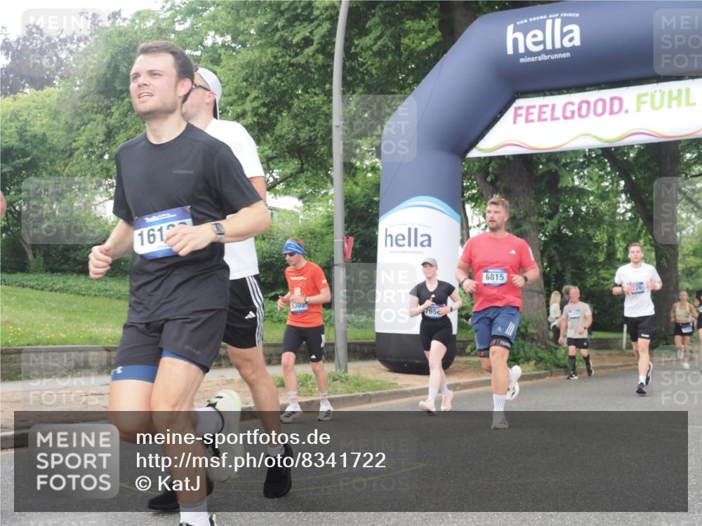 29.06.2025 - hella hamburg halbmarathon KatJ http://msf.ph/oto/8341722 29.06.2025 10:48:44 Zwischen KM18-KM19 1188, 1568, 1726, 1823, 2582, 5299, 5305, 5547, 7658, 8730 meine-sportfotos.de