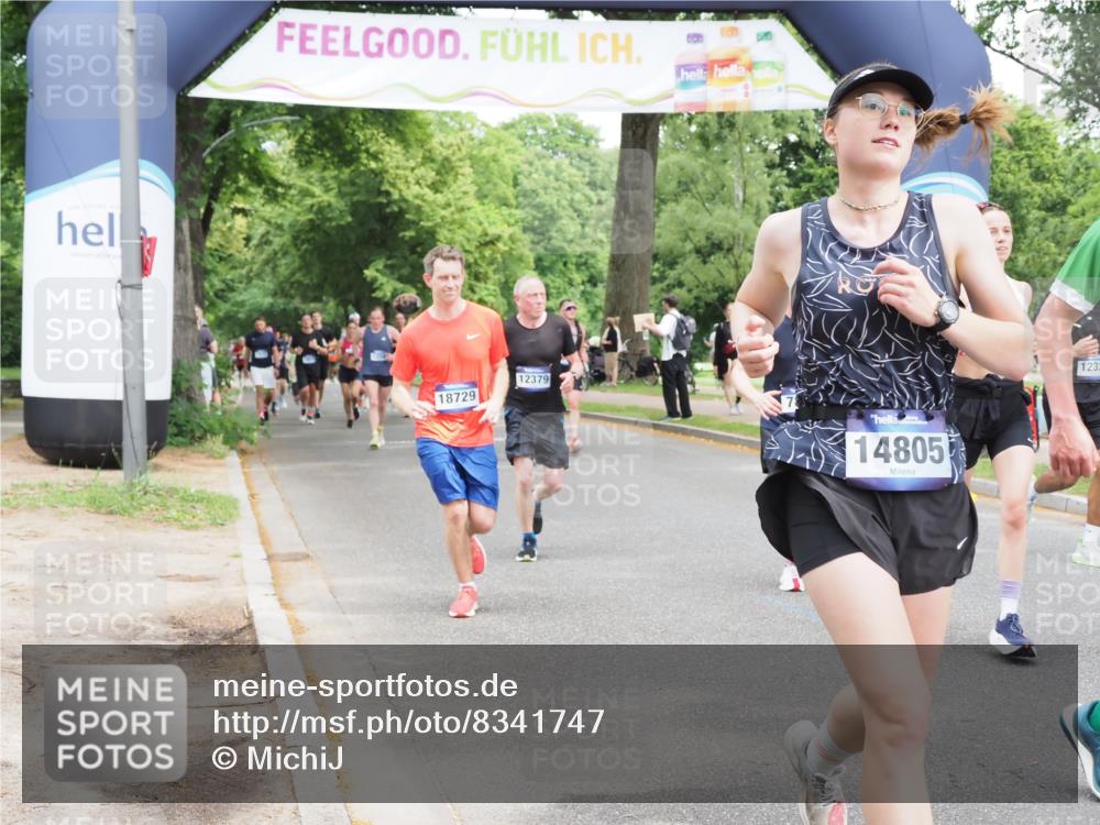 29.06.2025 - hella hamburg halbmarathon MichiJ http://msf.ph/oto/8341747 29.06.2025 10:40:12 Zwischen KM18-KM19 2208, 3715, 4029, 4065, 5378, 5638, 6481, 7896, 8273, 8587, 8651, 12135, 12321, 12379, 13032, 13211, 13289, 14805, 15643, 16320, 17198, 18729, 18901 meine-sportfotos.de