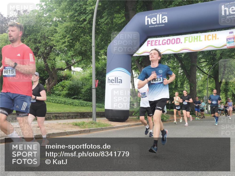 29.06.2025 - hella hamburg halbmarathon KatJ http://msf.ph/oto/8341779 29.06.2025 10:48:46 Zwischen KM18-KM19 1188, 1726, 1823, 2582, 5299, 5305, 6602, 7636, 7658, 8730 meine-sportfotos.de