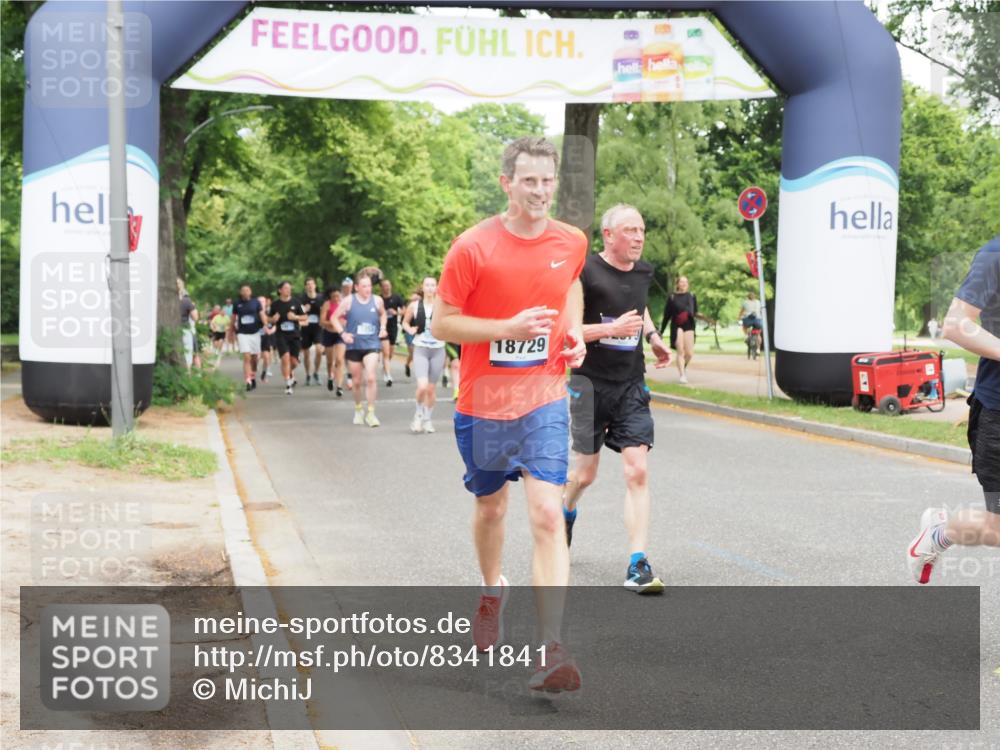 29.06.2025 - hella hamburg halbmarathon MichiJ http://msf.ph/oto/8341841 29.06.2025 10:40:13 Zwischen KM18-KM19 1258, 2208, 3715, 3952, 4029, 4065, 5378, 5638, 6481, 7896, 8273, 8651, 12135, 12321, 12379, 13032, 13211, 13289, 14805, 15643, 16320, 17198, 17773, 18729, 18901 meine-sportfotos.de