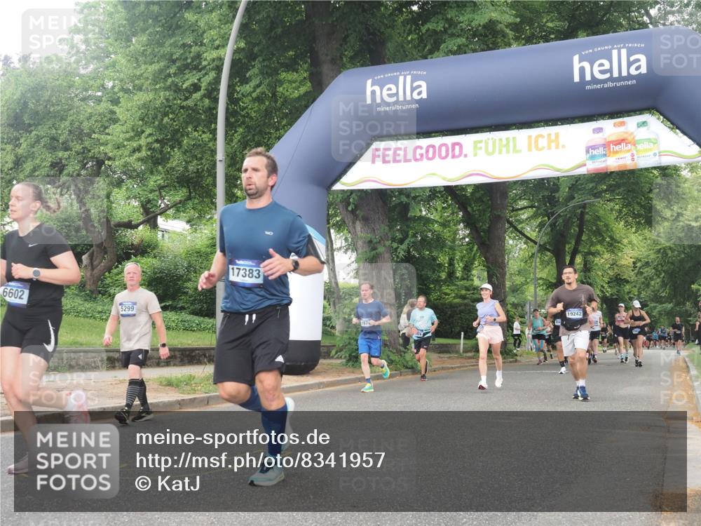 29.06.2025 - hella hamburg halbmarathon KatJ http://msf.ph/oto/8341957 29.06.2025 10:48:49 Zwischen KM18-KM19 1726, 1823, 2582, 5299, 5305, 6602, 7636, 7658, 8730 meine-sportfotos.de