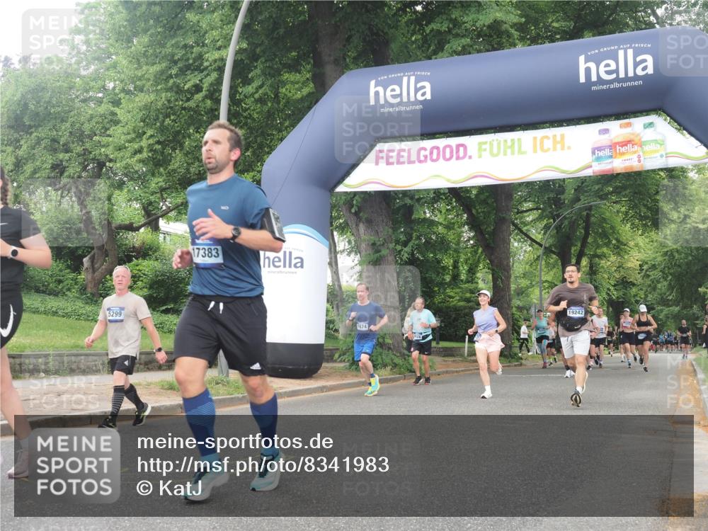 29.06.2025 - hella hamburg halbmarathon KatJ http://msf.ph/oto/8341983 29.06.2025 10:48:49 Zwischen KM18-KM19 1726, 1823, 2582, 5299, 5305, 6602, 7636, 7658, 8730 meine-sportfotos.de