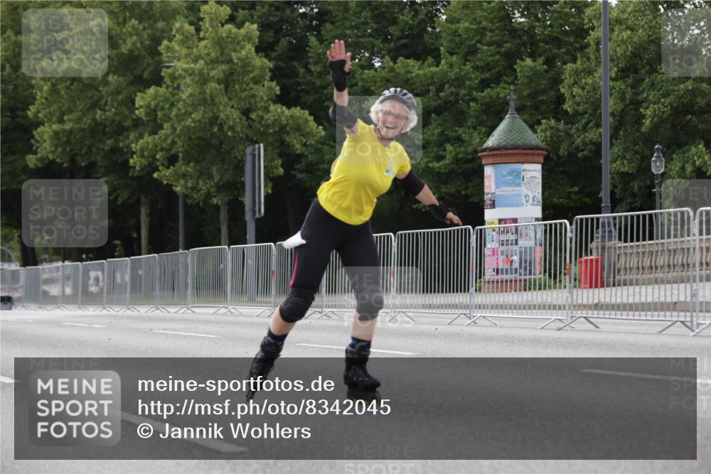 29.06.2025 - hella hamburg halbmarathon Jannik Wohlers http://msf.ph/oto/8342045 29.06.2025 09:02:22 Lombardsbrücke  meine-sportfotos.de