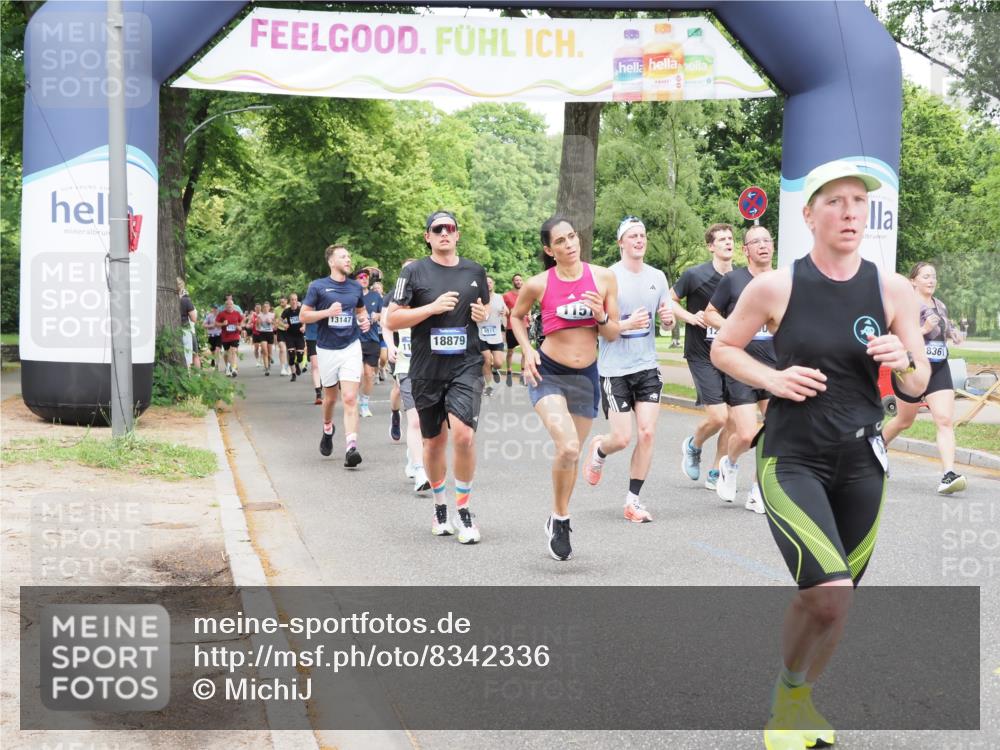 29.06.2025 - hella hamburg halbmarathon MichiJ http://msf.ph/oto/8342336 29.06.2025 10:40:18 Zwischen KM18-KM19 1151, 1258, 3952, 4029, 5907, 6481, 8361, 11217, 12321, 12379, 12482, 12875, 14791, 14805, 15446, 17773, 18729, 18879 meine-sportfotos.de