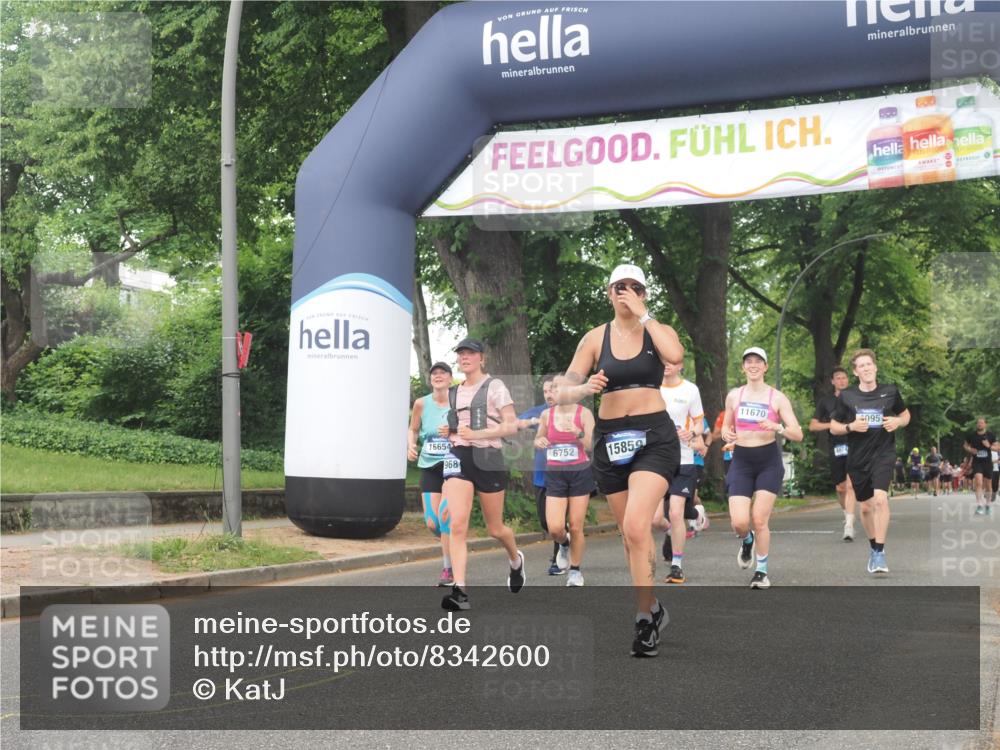 29.06.2025 - hella hamburg halbmarathon KatJ http://msf.ph/oto/8342600 29.06.2025 10:48:55 Zwischen KM18-KM19 1674, 4095, 6752, 8045, 8478 meine-sportfotos.de