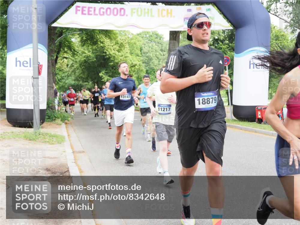 29.06.2025 - hella hamburg halbmarathon MichiJ http://msf.ph/oto/8342648 29.06.2025 10:40:19 Zwischen KM18-KM19 1151, 1258, 2082, 3952, 4029, 5907, 8361, 11217, 12379, 12482, 12875, 14791, 15446, 17773, 18729, 18879 meine-sportfotos.de