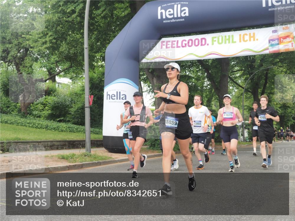 29.06.2025 - hella hamburg halbmarathon KatJ http://msf.ph/oto/8342651 29.06.2025 10:48:55 Zwischen KM18-KM19 1674, 4095, 6752, 8045, 8478 meine-sportfotos.de
