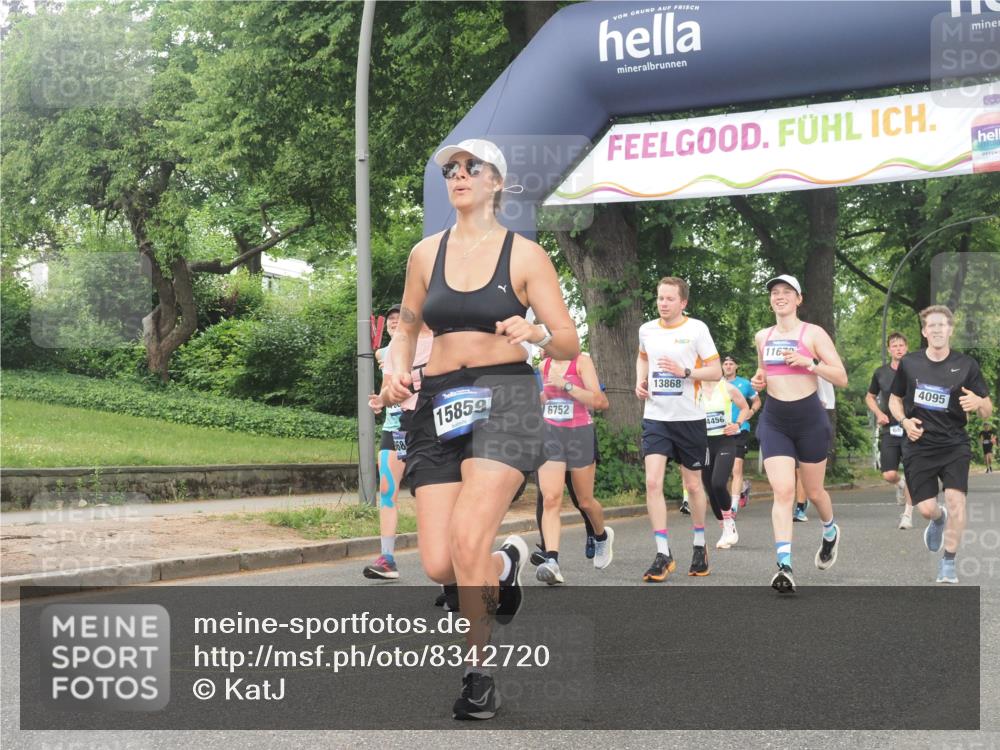 29.06.2025 - hella hamburg halbmarathon KatJ http://msf.ph/oto/8342720 29.06.2025 10:48:56 Zwischen KM18-KM19 1674, 4095, 6674, 6752, 8045, 8478 meine-sportfotos.de