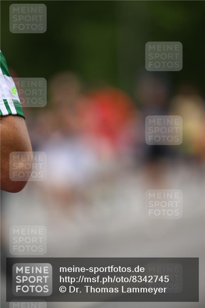 29.06.2025 - hella hamburg halbmarathon Dr. Thomas Lammeyer http://msf.ph/oto/8342745 29.06.2025 10:40:22 Kennedybrücke 1036, 1102, 1183, 1284, 1336, 1717, 2352, 2588, 3243, 3741, 3990, 4902, 4937, 5012, 5240, 5246, 5531, 6021, 6381, 6845, 6896, 7111, 7275, 7927, 8356, 9295, 10047, 10119, 10336, 10341, 10567, 11010, 11187 meine-sportfotos.de