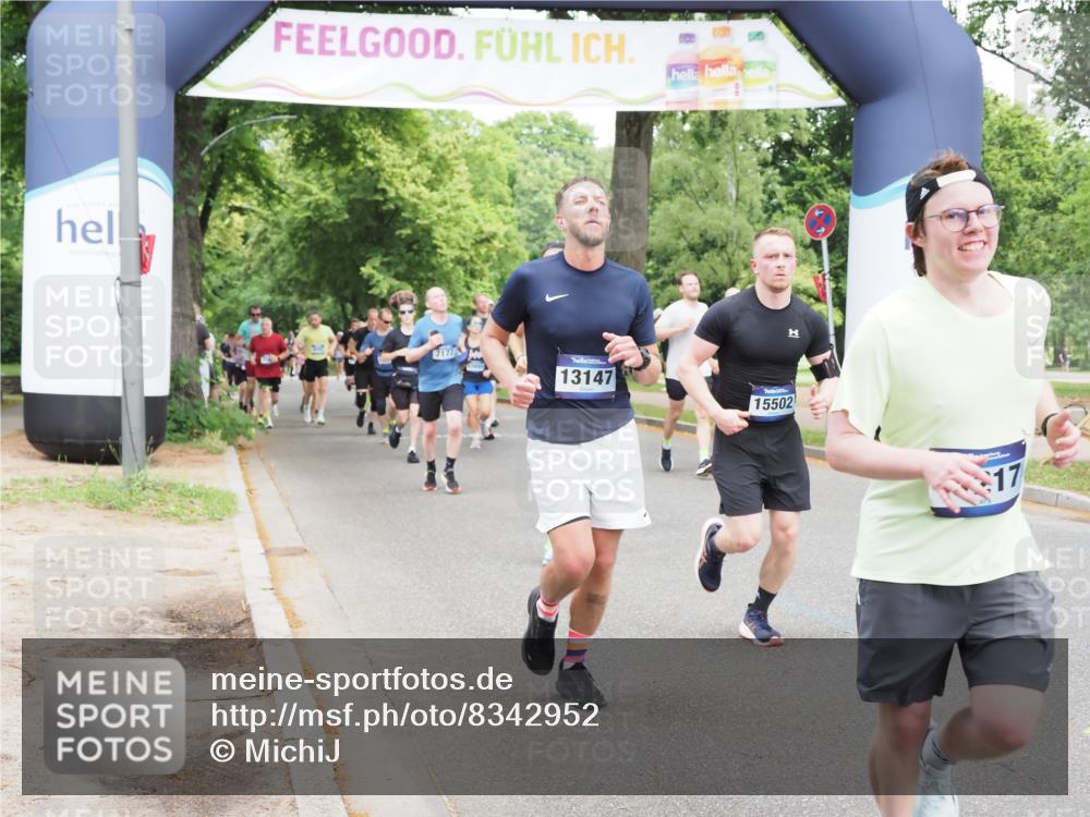 29.06.2025 - hella hamburg halbmarathon MichiJ http://msf.ph/oto/8342952 29.06.2025 10:40:20 Zwischen KM18-KM19 1151, 1258, 2082, 3952, 4029, 5907, 6511, 6512, 7177, 7274, 8361, 11217, 12482, 12712, 12875, 13147, 14791, 15446, 15502, 17773, 18879 meine-sportfotos.de