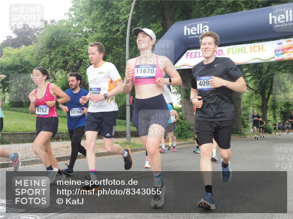 29.06.2025 - hella hamburg halbmarathon KatJ http://msf.ph/oto/8343055 29.06.2025 10:48:58 Zwischen KM18-KM19 1674, 4095, 6674, 6752, 8045, 8478 meine-sportfotos.de