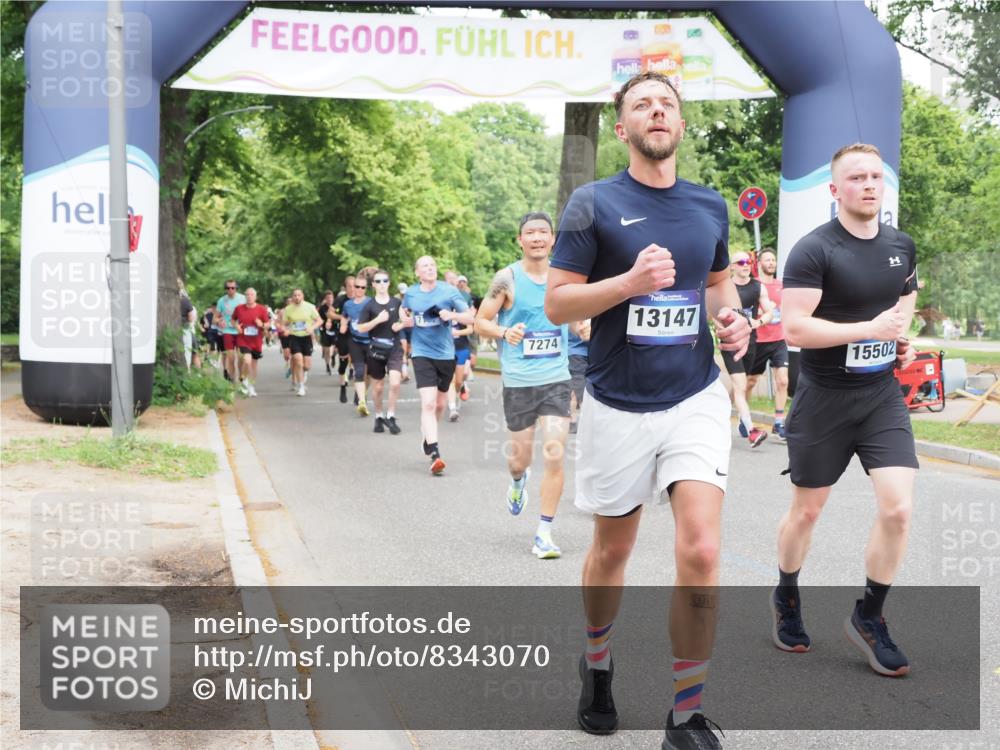 29.06.2025 - hella hamburg halbmarathon MichiJ http://msf.ph/oto/8343070 29.06.2025 10:40:21 Zwischen KM18-KM19 1151, 1258, 2082, 3952, 5907, 6511, 6512, 7177, 7274, 8361, 11217, 11589, 11604, 12482, 12712, 12875, 13147, 14791, 15446, 15502, 17773, 18879 meine-sportfotos.de